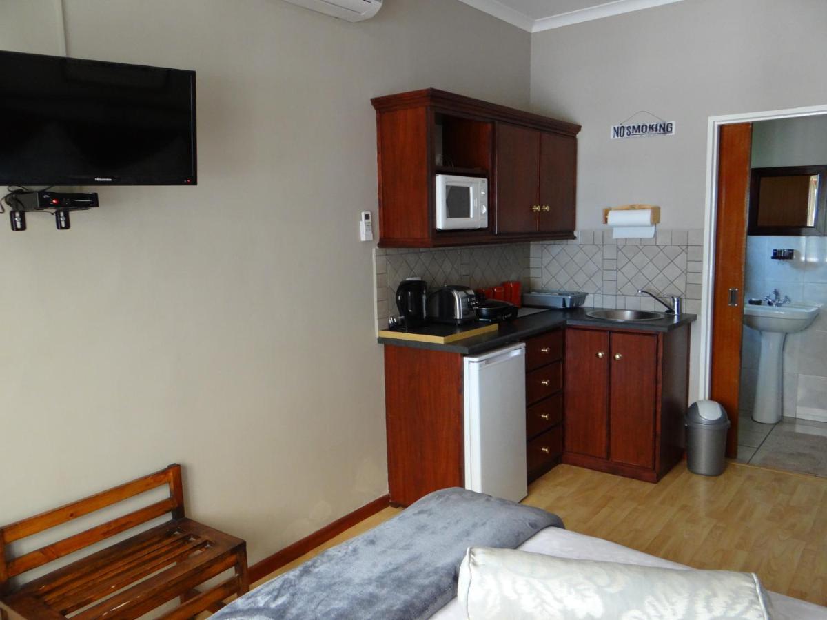 La Paix Guesthouse Beaufort West Eksteriør billede