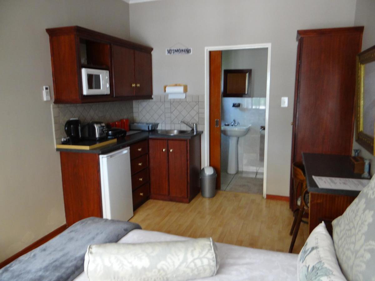 La Paix Guesthouse Beaufort West Eksteriør billede